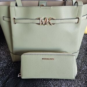 Michael Kors Green Tote Bag. Wallet Sold Separate